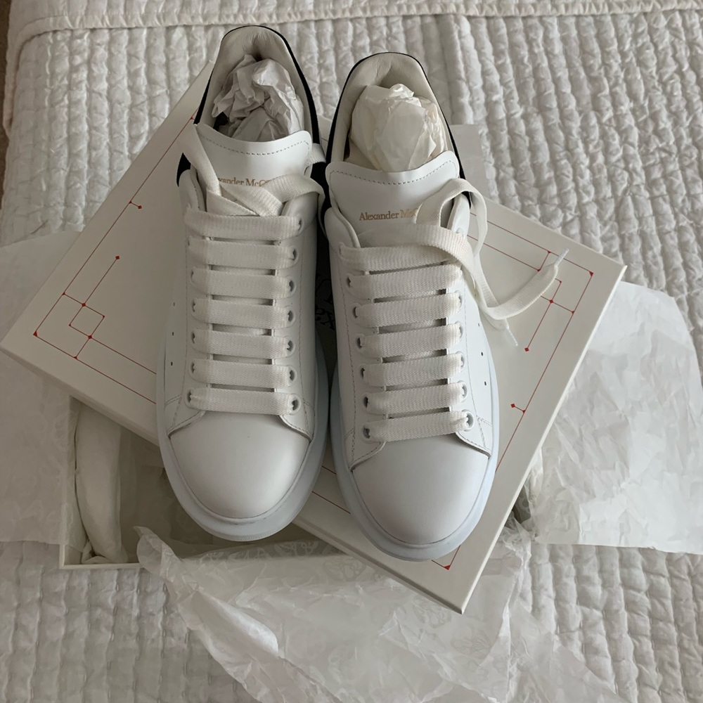Alexander McQueen sneaker